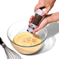 Adjustable Mess-Free Pepper Grinder