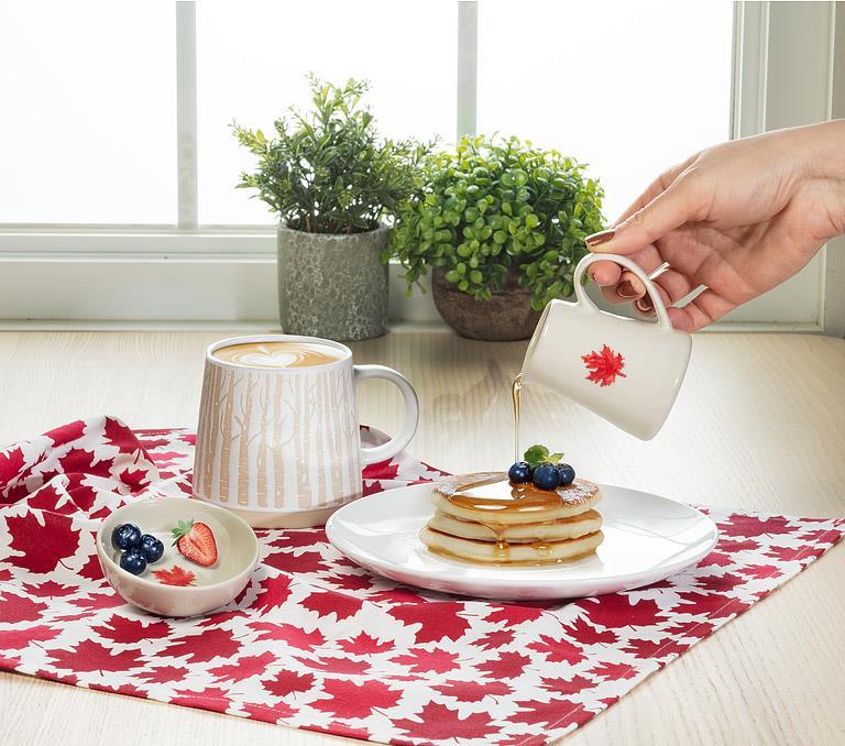 Maple Leaf Mini Jug – PEPPER TREE SPICE CO.