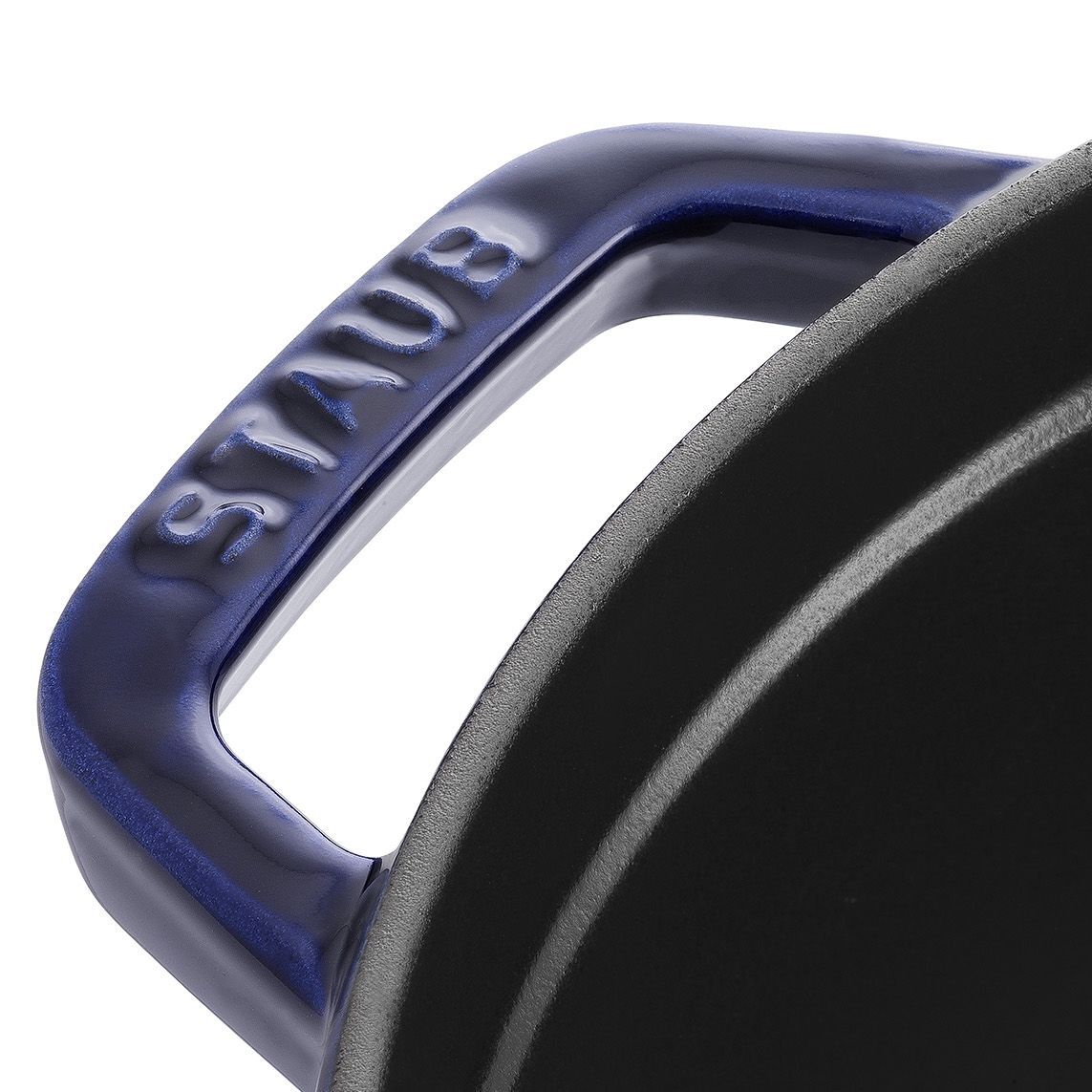 STAUB La Cocotte 6.75 L Cast Iron Round Cocotte, Dark-Blue