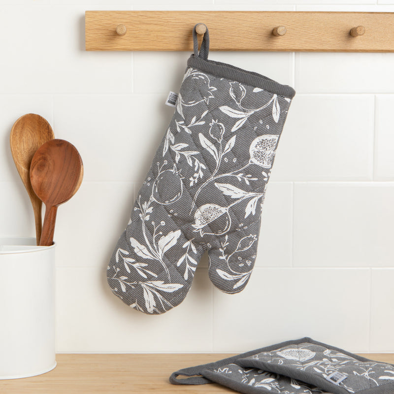 Pomegranate Spruce Oven Mitt