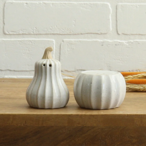 Harvest Salt & Pepper Shaker