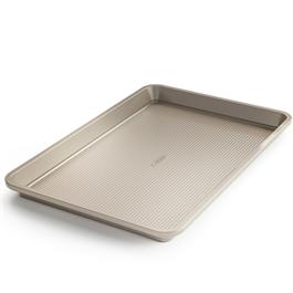 Pro Baking Pan, 13in x 18in